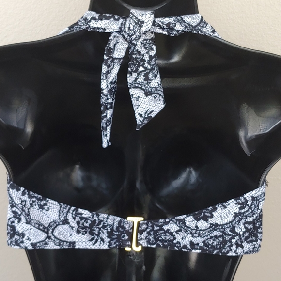 ☀SALE 4 for$20☀ Smart & Sexy Swim Top - Picture 3 of 5